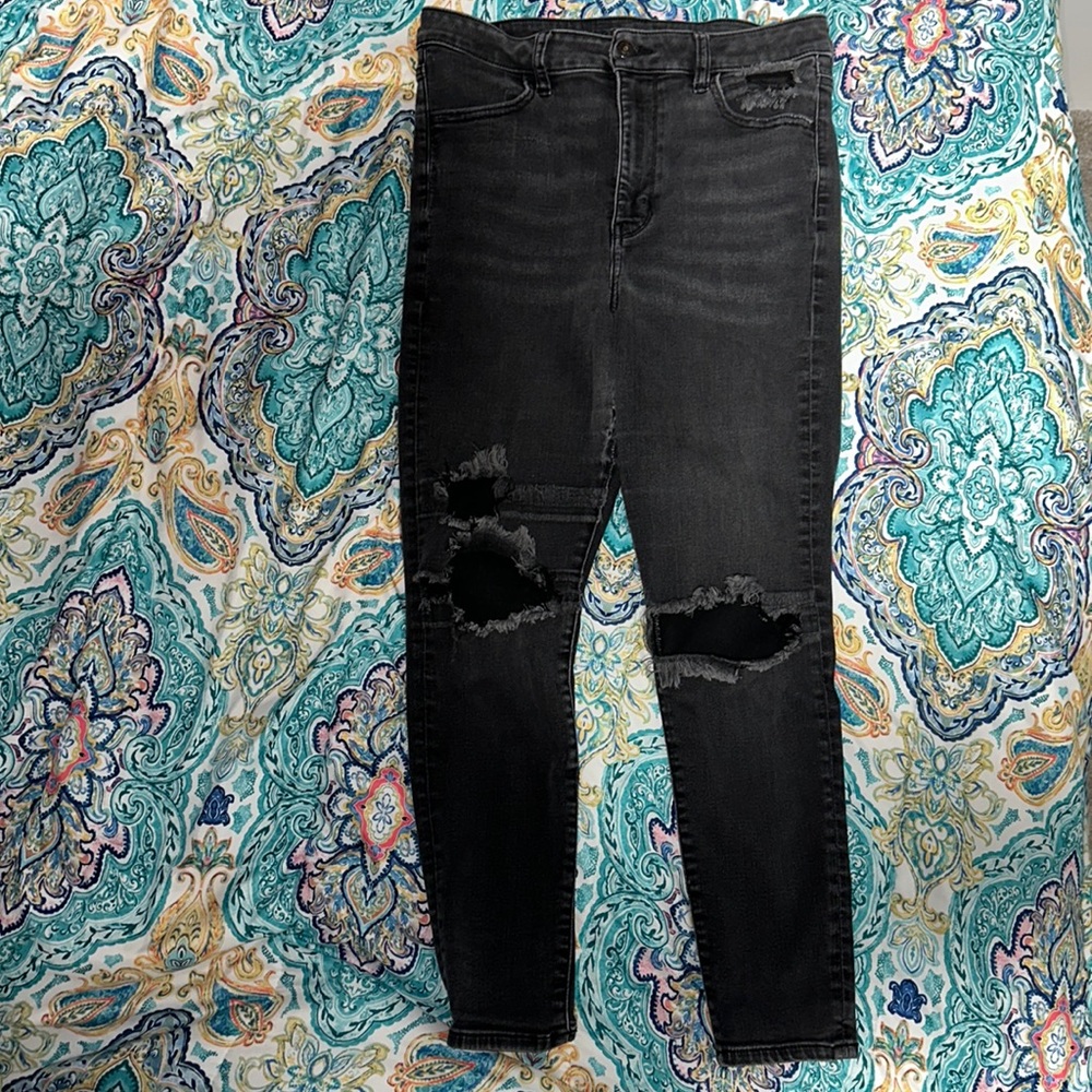 American Eagle, high rise, size 12, black ripped jeans